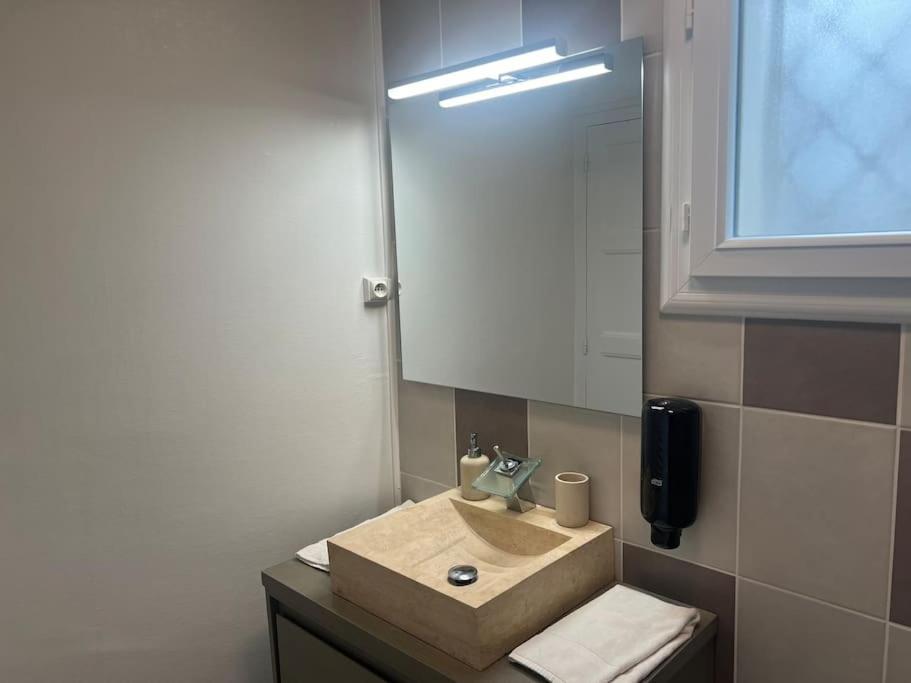 Appartement Proche Des Facs Lebon Clermont-Ferrand Eksteriør bilde